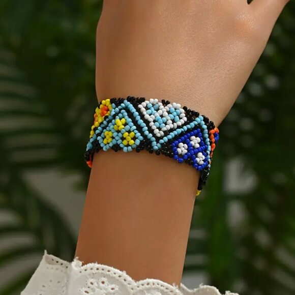 Handmade Boho Bohemian Beaded Stretchy Bracelet - Picture 1 of 2